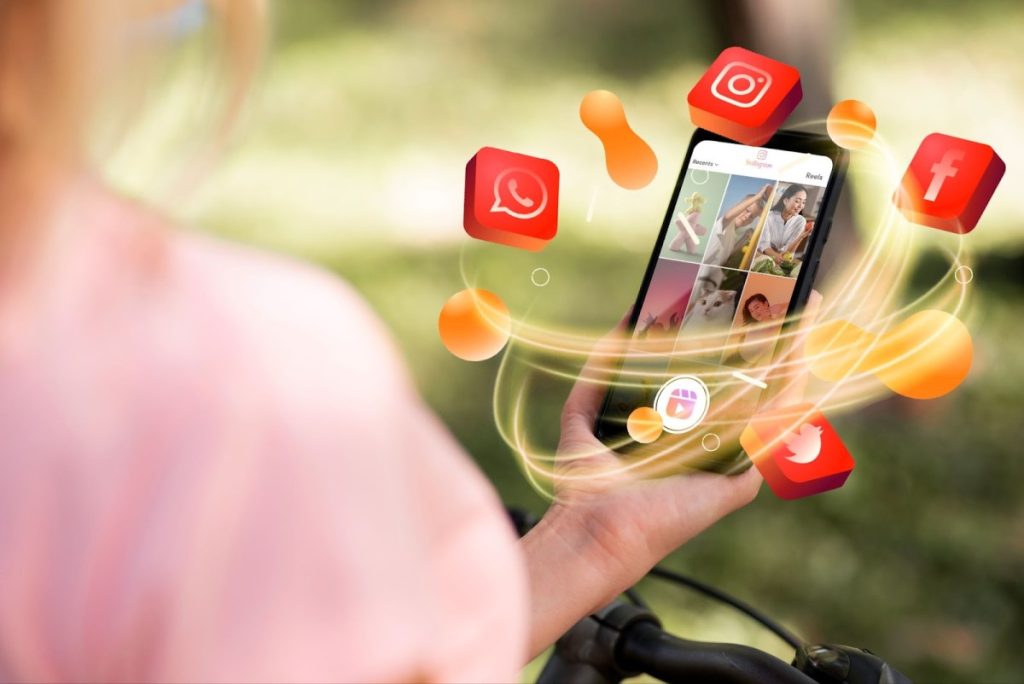 Marketing Tips for Selling Dual-Screen Smartphones
