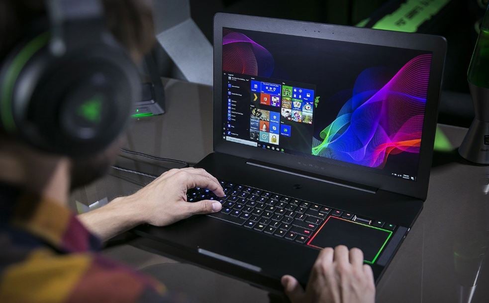 Tips dan Panduan Sebelum Membeli Laptop Gaming | Dunia Games Apa Saja Fitur Penting Dalam Laptop Gaming