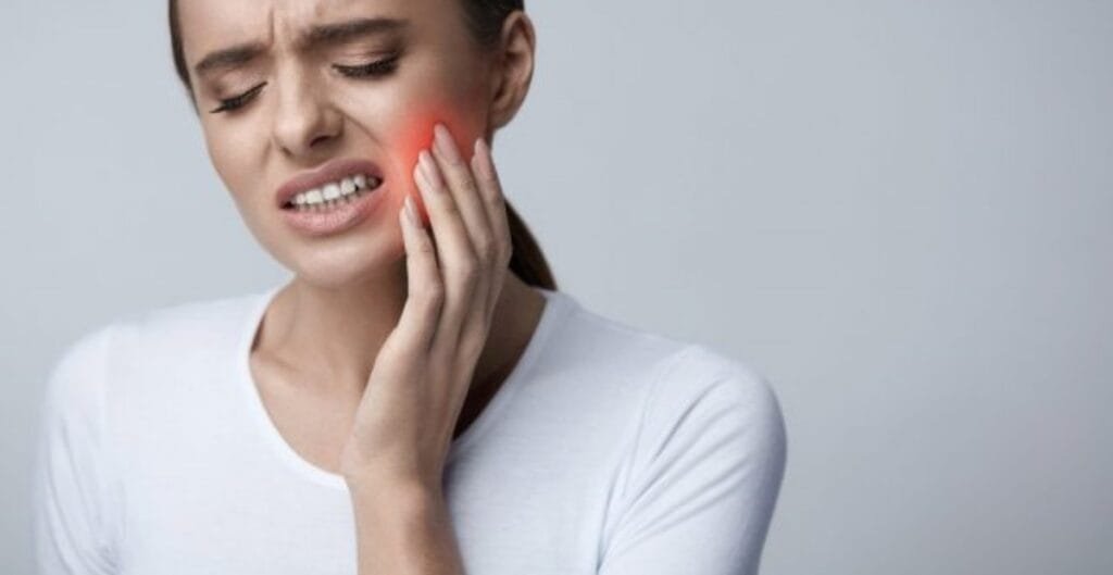 Apa yang Harus Dilakukan Ketika Sakit Gigi? | IKADENTALCARE | Kesehatan ... Apa Yang Harus Dilakukan Saat Sakit Gigi