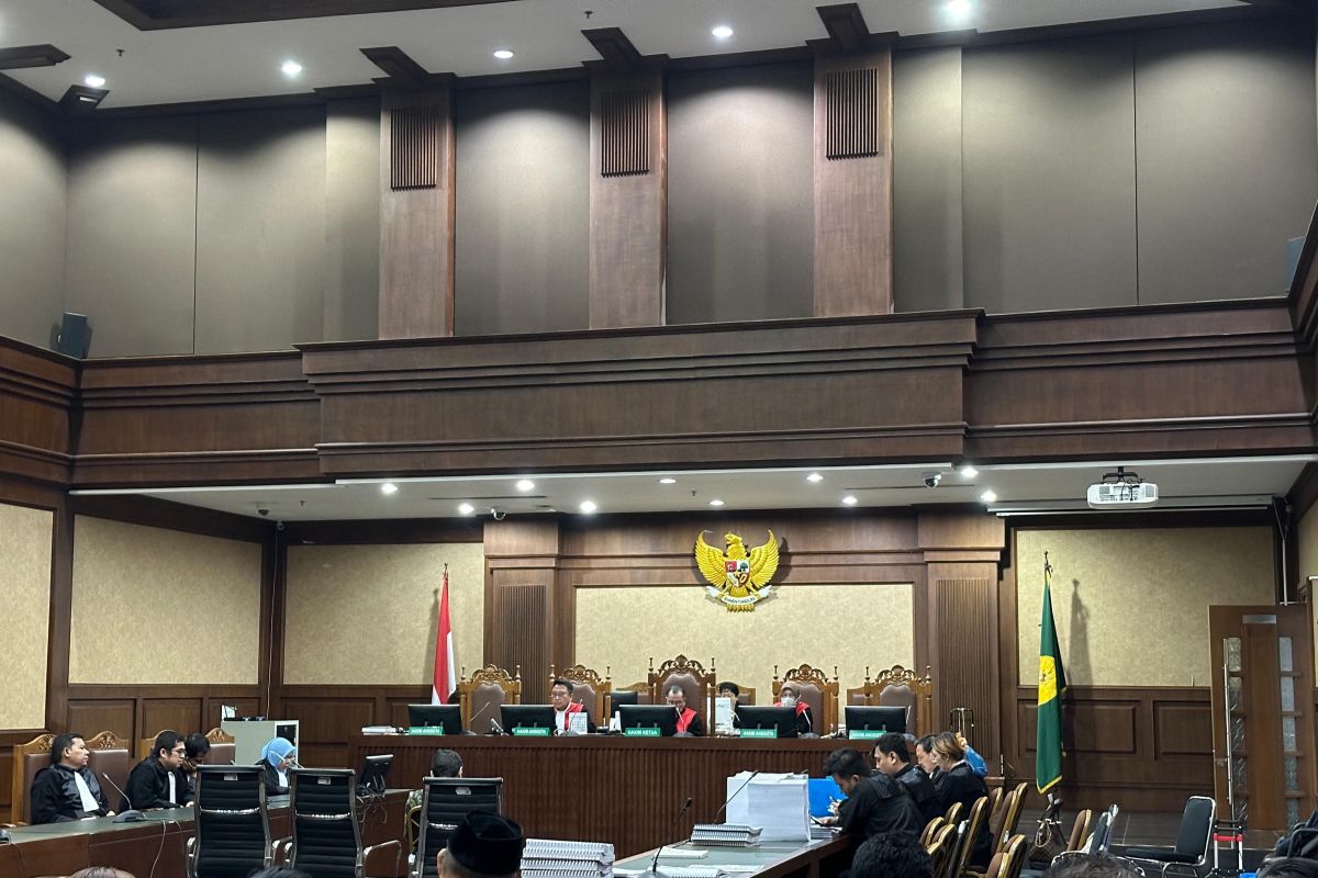 Pengertian, Jenis-jenis Hukum Acara dan Penegak Hukum di Indonesia | PPTX Apa Saja Jenis-Jenis Hukum Yang Berlaku Di Indonesia